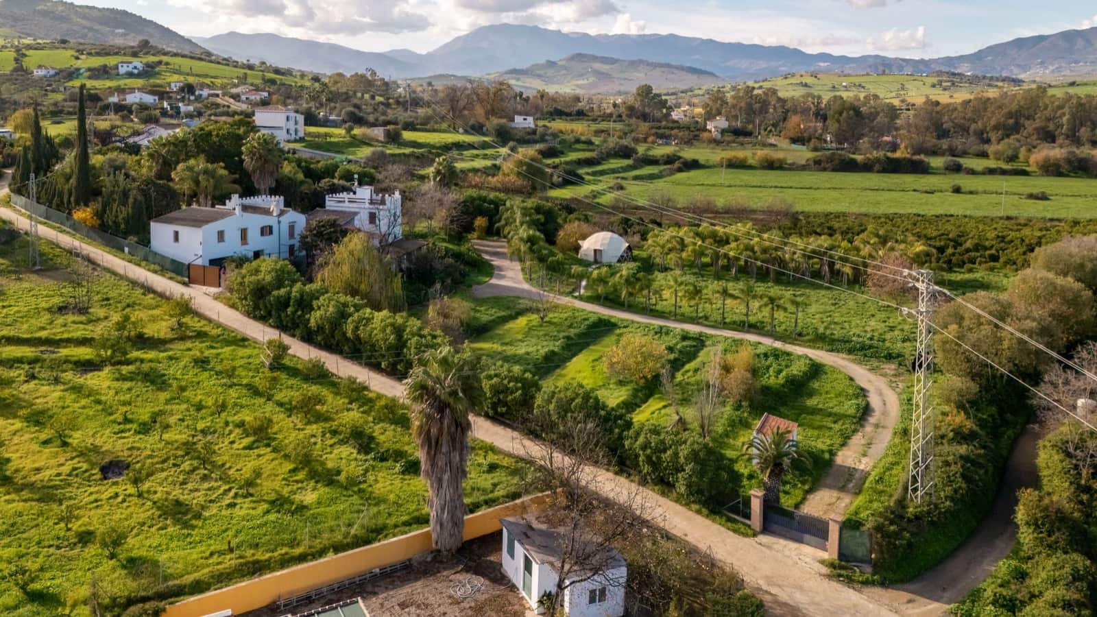 6 soveværelse Finca/Landehus til salg i Coin med swimmingpool - € 749.000 (Ref: 8705628)