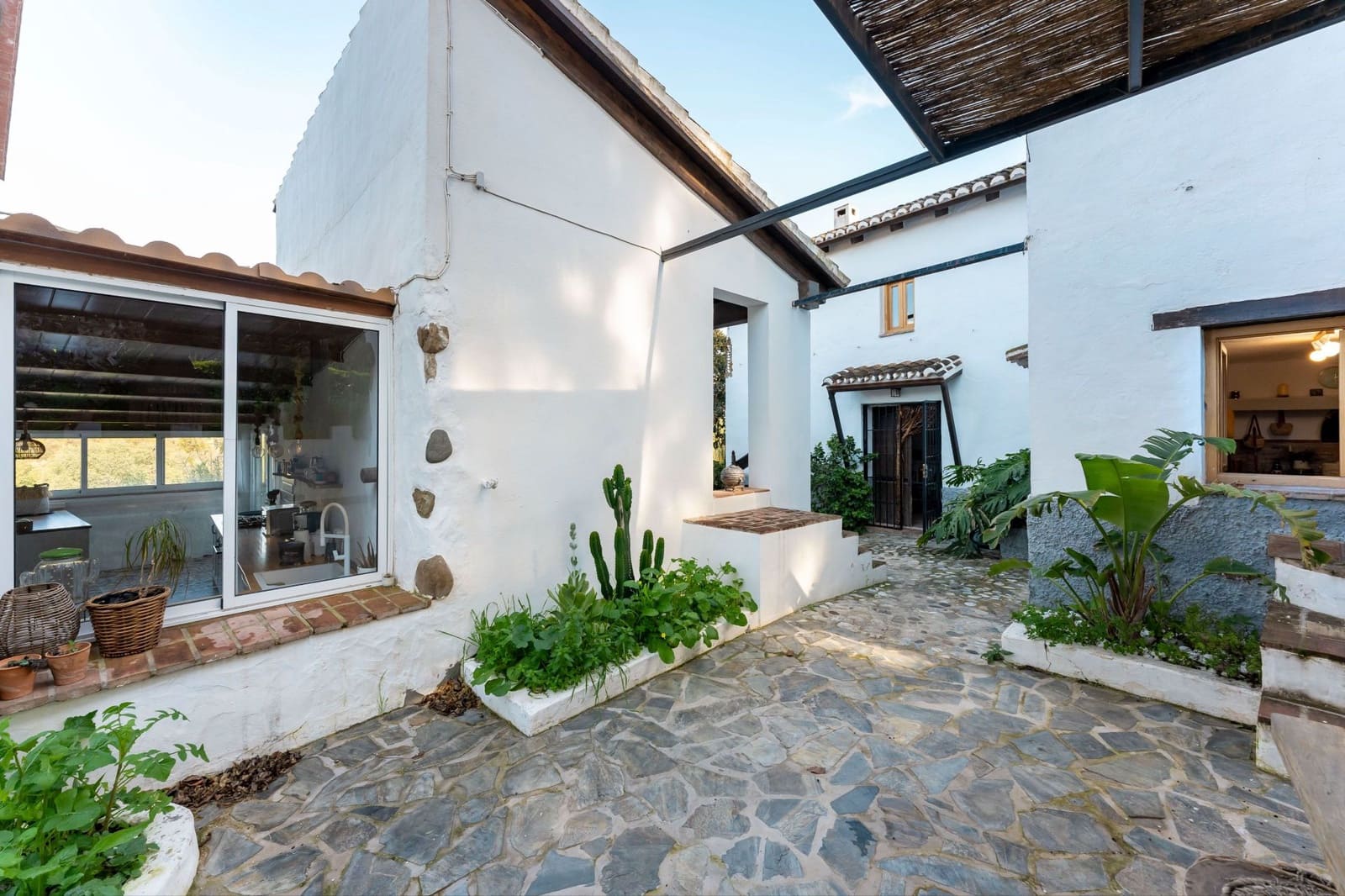 6 soveværelse Finca/Landehus til salg i Coin med swimmingpool - € 749.000 (Ref: 8705628)