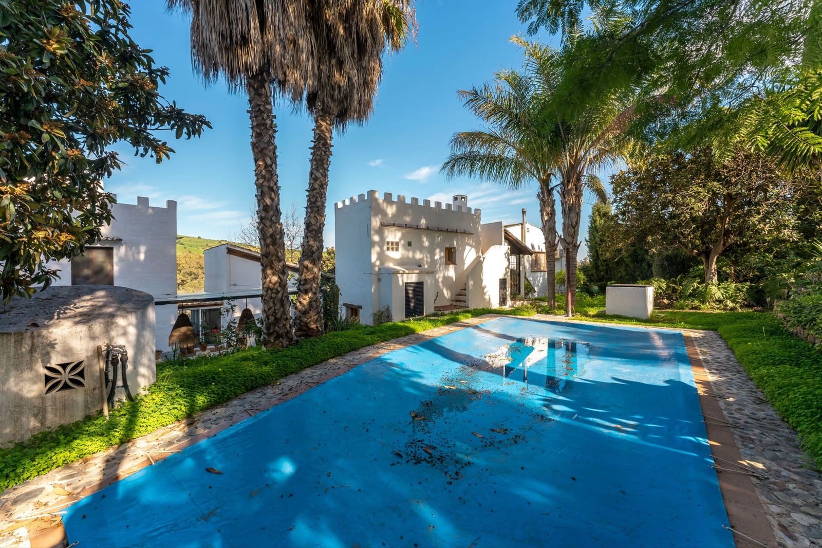 6 soveværelse Finca/Landehus til salg i Coin med swimmingpool - € 749.000 (Ref: 8705628)