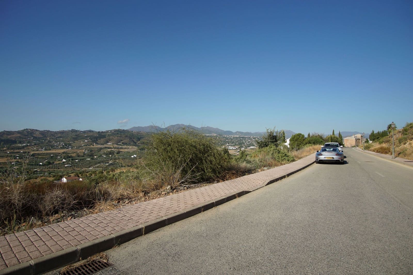 Grunde uden byggetilladelser til salg i Coin - € 65.000 (Ref: 8777390)