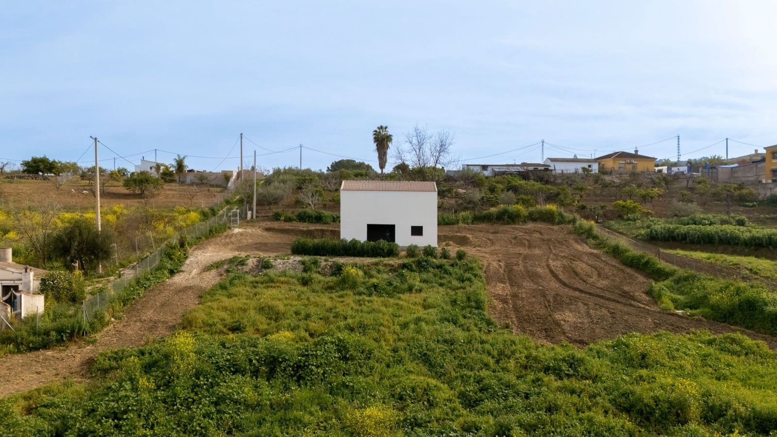 Finca/Country House for sale in Coin - € 199,000 (Ref: 8846636)