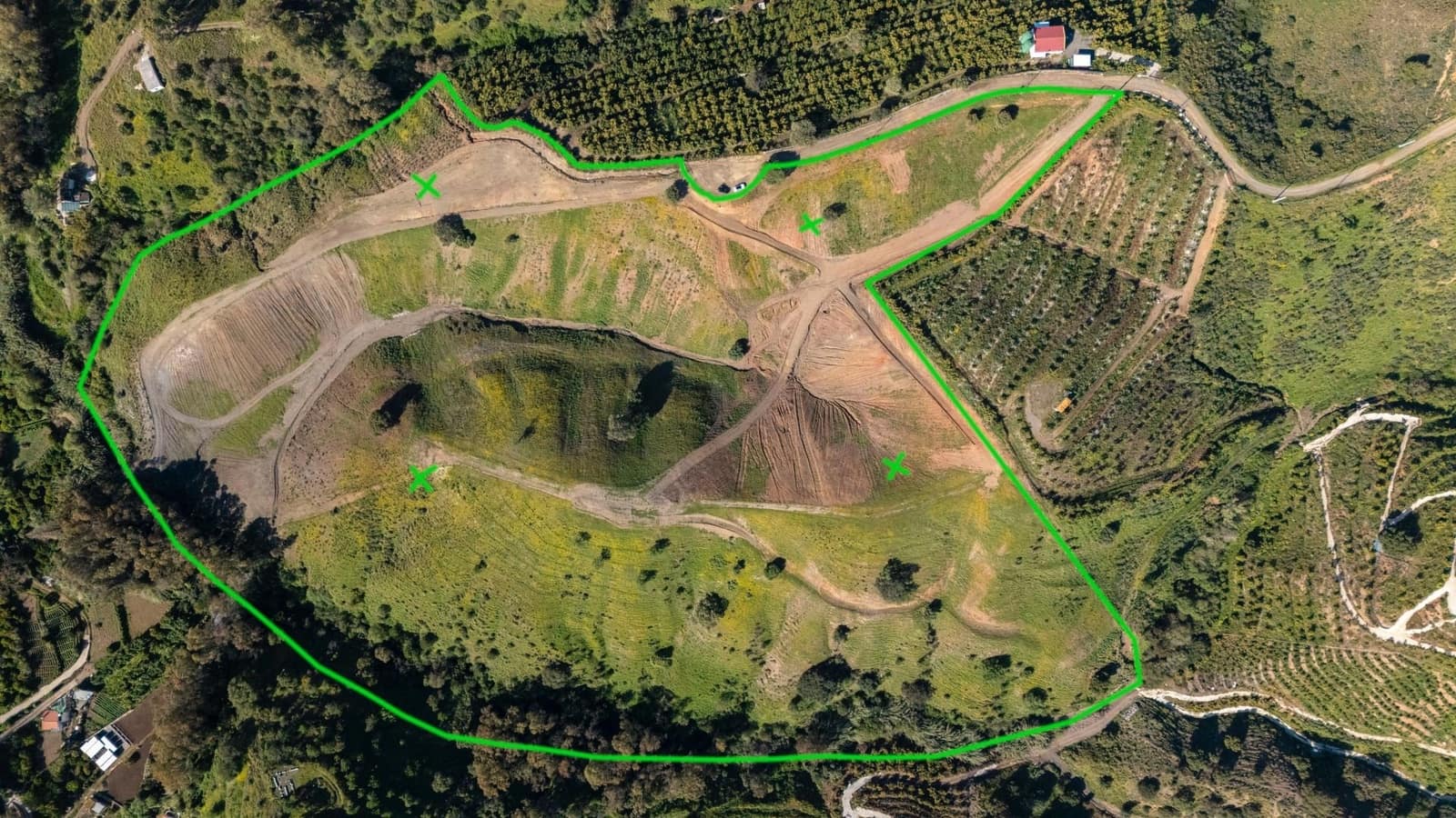 Grunde uden byggetilladelser til salg i Alhaurin el Grande - € 349.000 (Ref: 8924919)