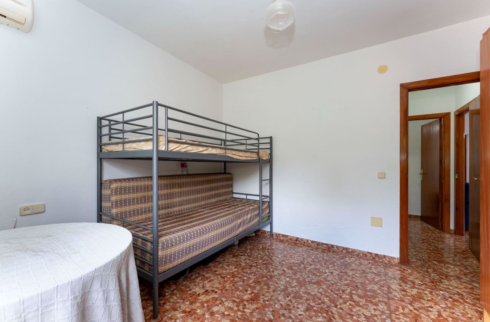 3 soveværelse Finca/Landehus til salg i Coin med swimmingpool - € 575.000 (Ref: 8925937)