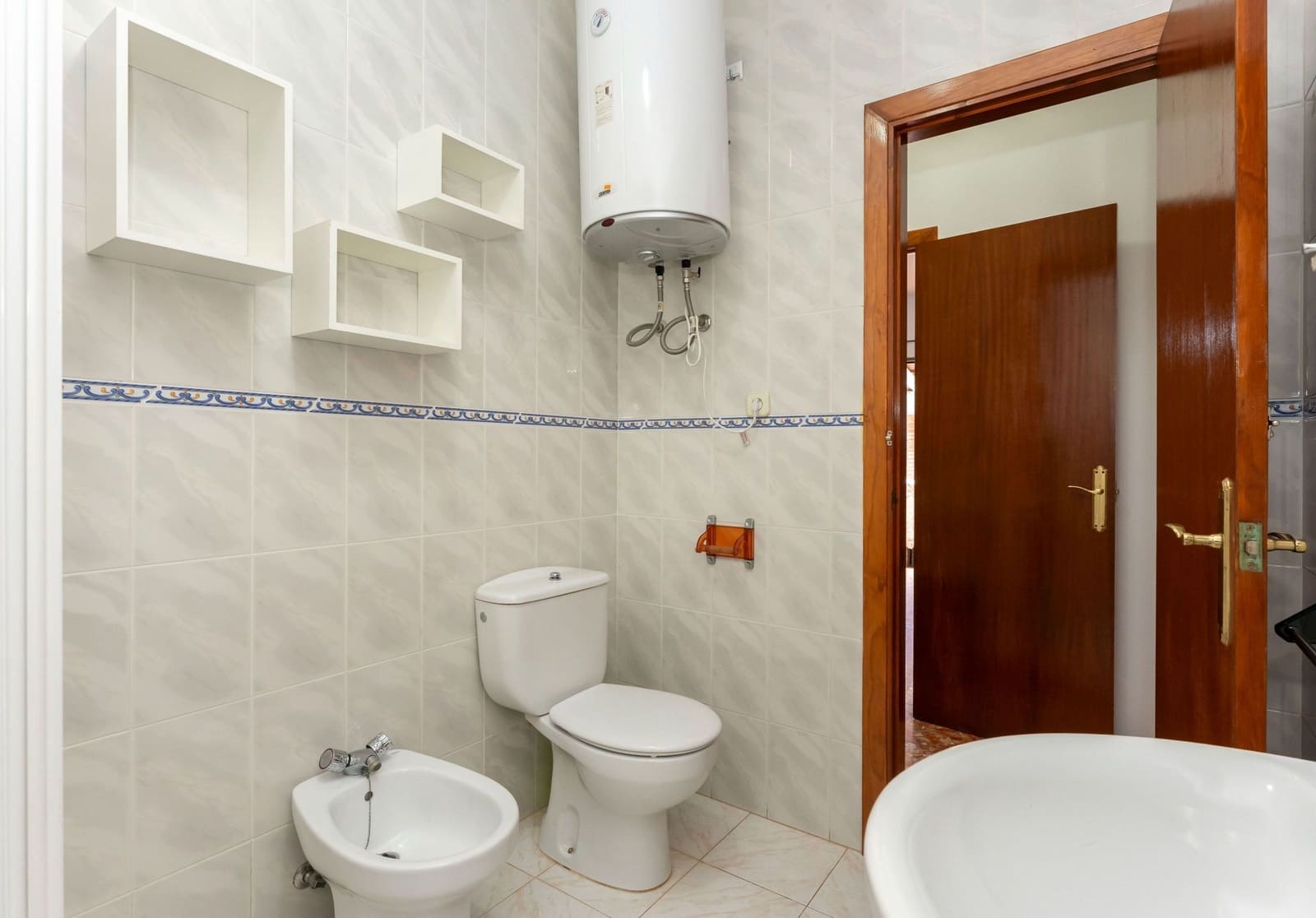 3 soveværelse Finca/Landehus til salg i Coin med swimmingpool - € 575.000 (Ref: 8925937)