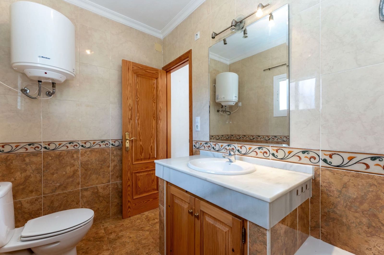 3 soveværelse Finca/Landehus til salg i Coin med swimmingpool - € 575.000 (Ref: 8925937)