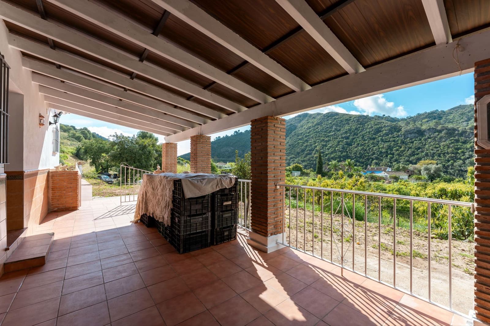 3 soveværelse Finca/Landehus til salg i Coin med swimmingpool - € 575.000 (Ref: 8925937)