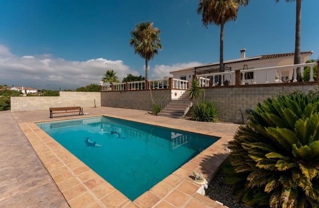 3 camera da letto Finca/Casa di Campagna in vendita in Guaro con piscina - 499.000 € (Rif: 9113384)
