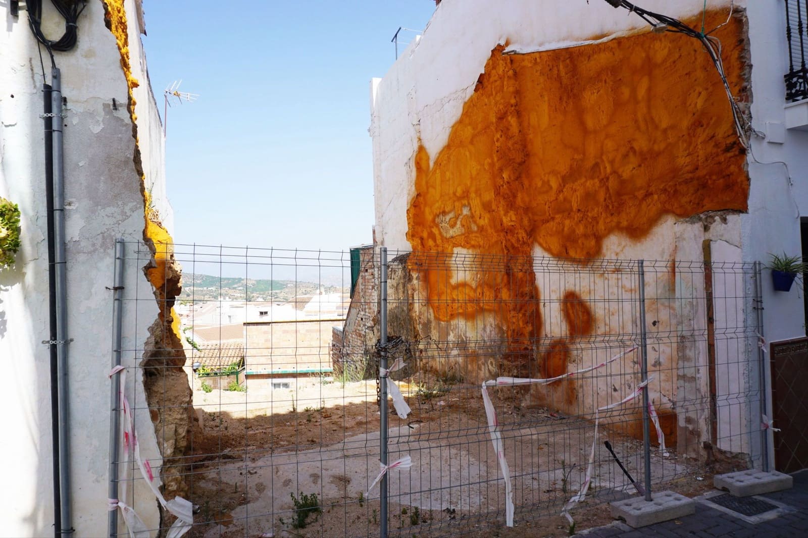 Grunde uden byggetilladelser til salg i Alhaurin el Grande - € 49.000 (Ref: 9113385)