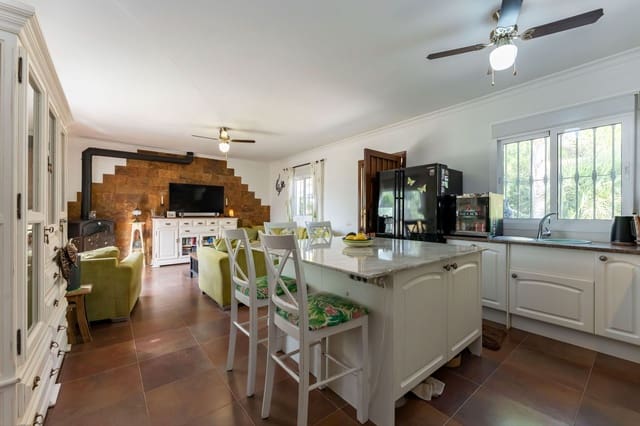 3 soverom Finca/Herregård til salgs i Tolox - € 375 000 (Ref: 9123791)