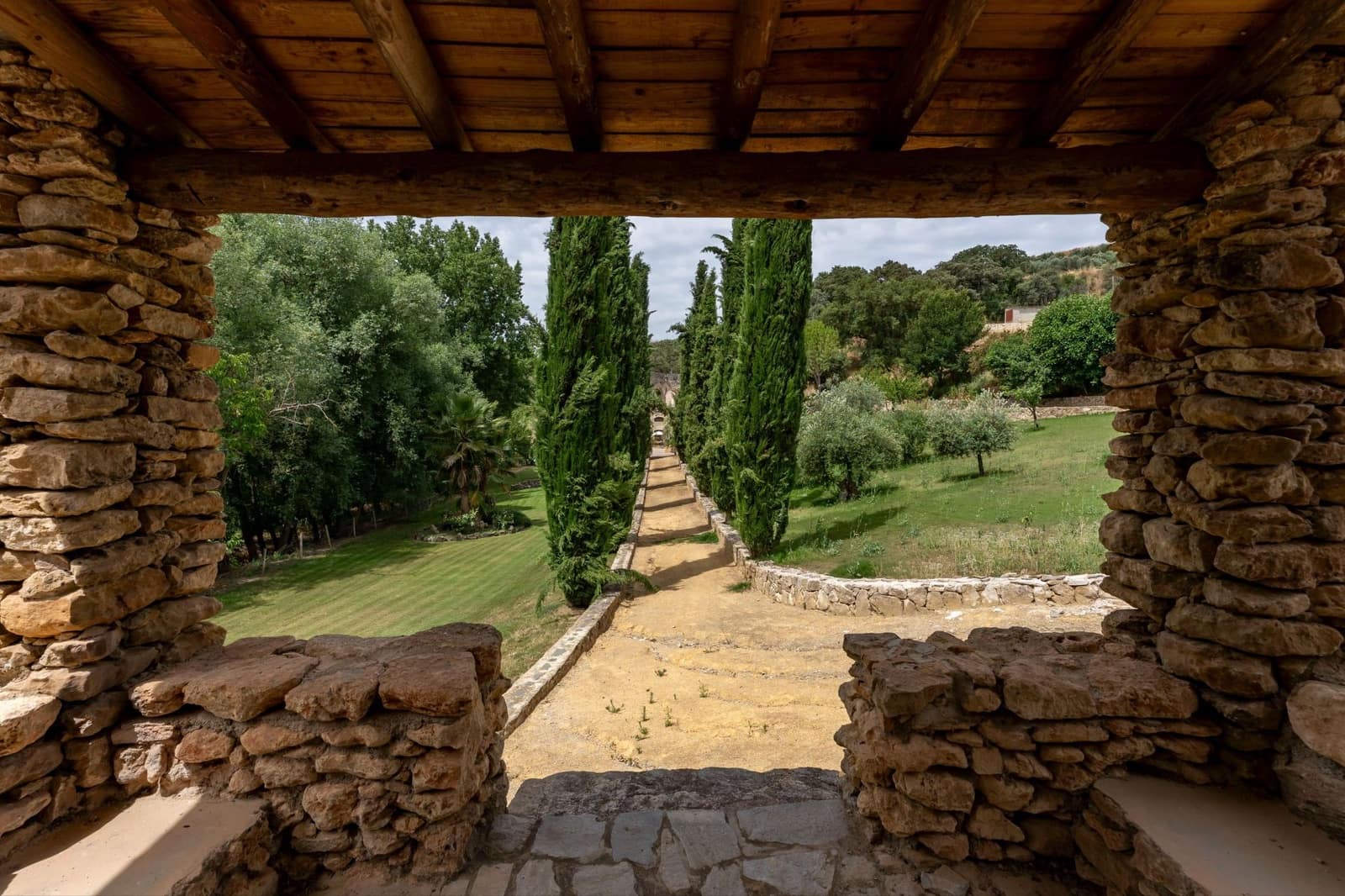 6 soverom Finca/Herregård til salgs i Setenil de las Bodegas med svømmebasseng - € 1 495 000 (Ref: 9194912)