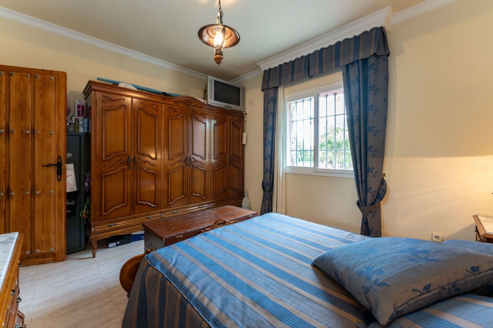 3 makuuhuone Maalaistalo myytävänä paikassa Coin - 395 000 € (Ref: 9254324)