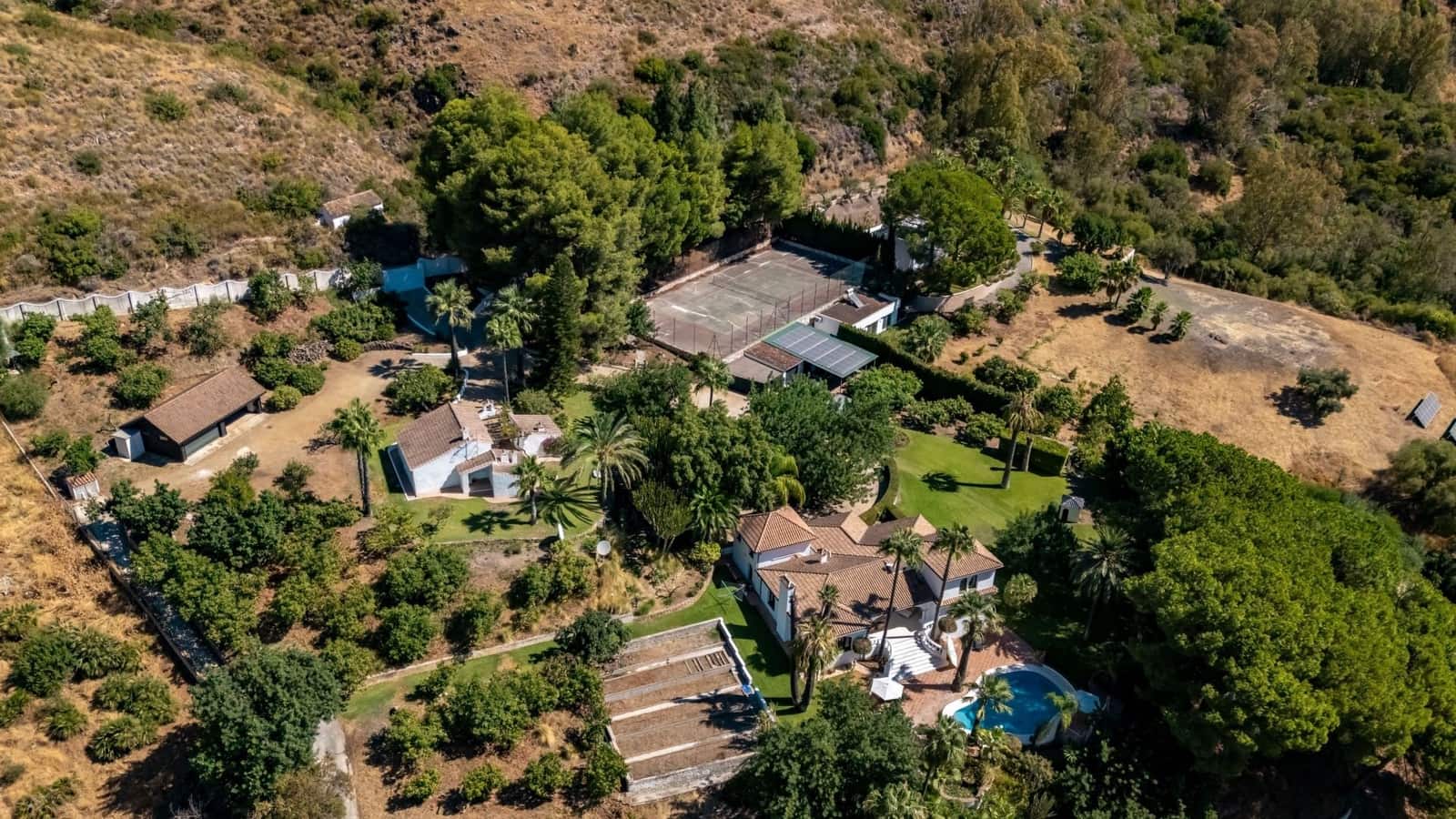 5 soverom Finca/Herregård til salgs i Alhaurin el Grande med svømmebasseng - € 2 499 000 (Ref: 9254569)