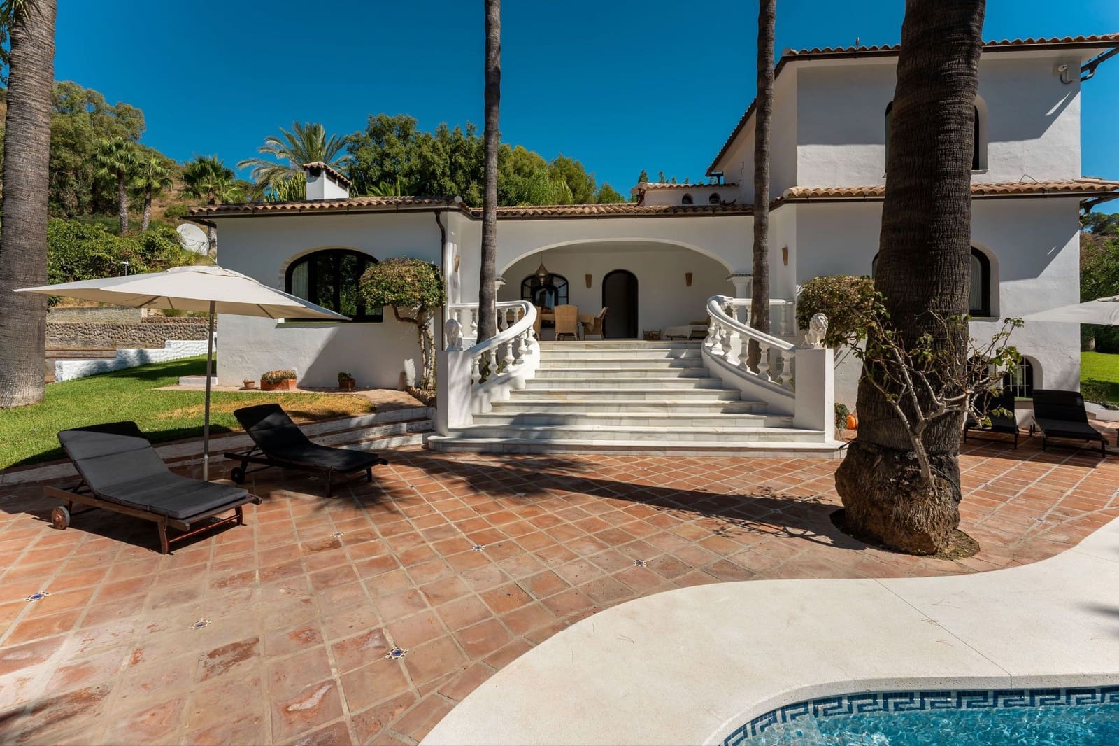 5 soveværelse Finca/Landehus til salg i Alhaurin el Grande med swimmingpool - € 2.499.000 (Ref: 9254569)