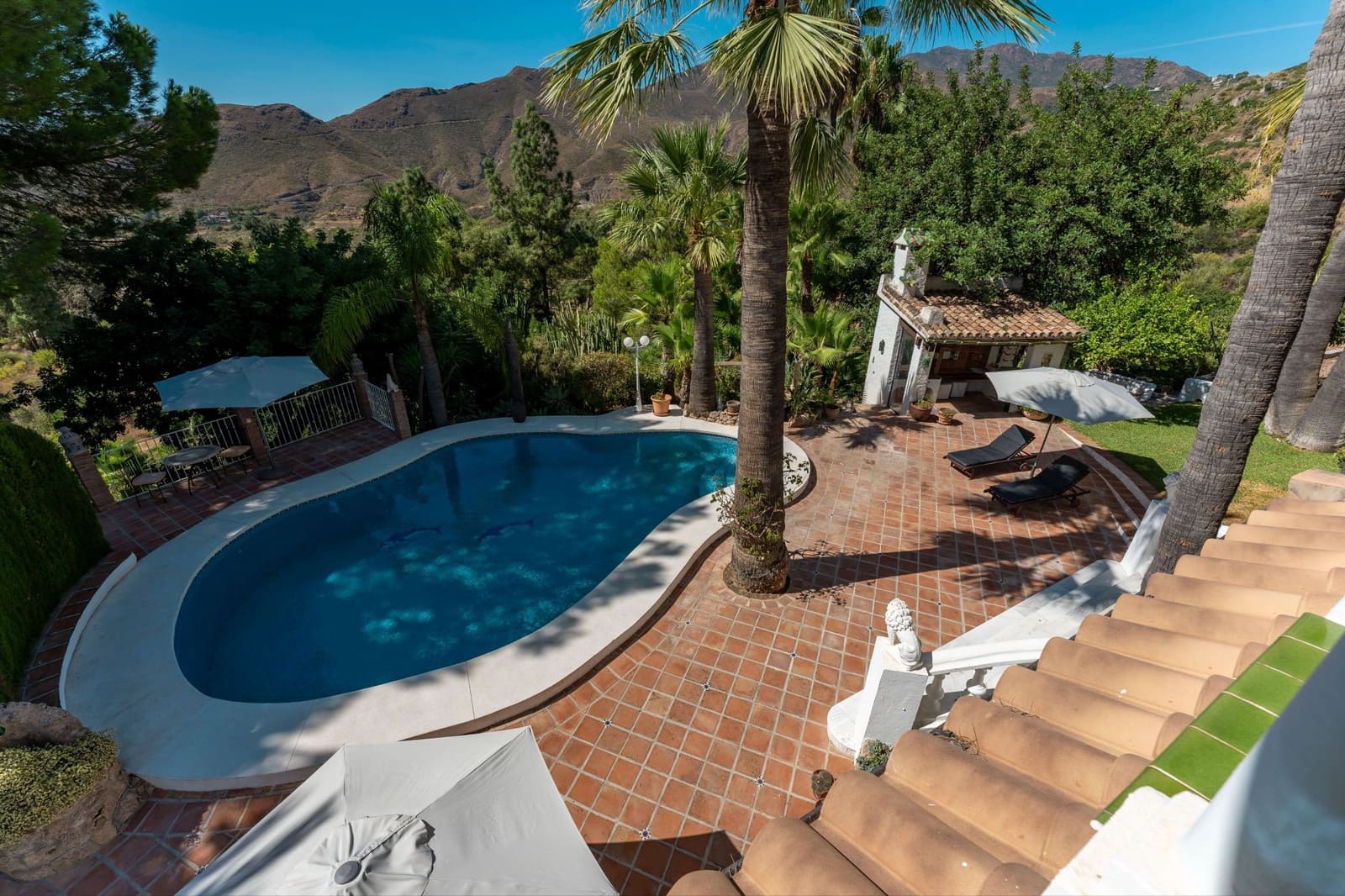 5 soveværelse Finca/Landehus til salg i Alhaurin el Grande med swimmingpool - € 2.499.000 (Ref: 9254569)