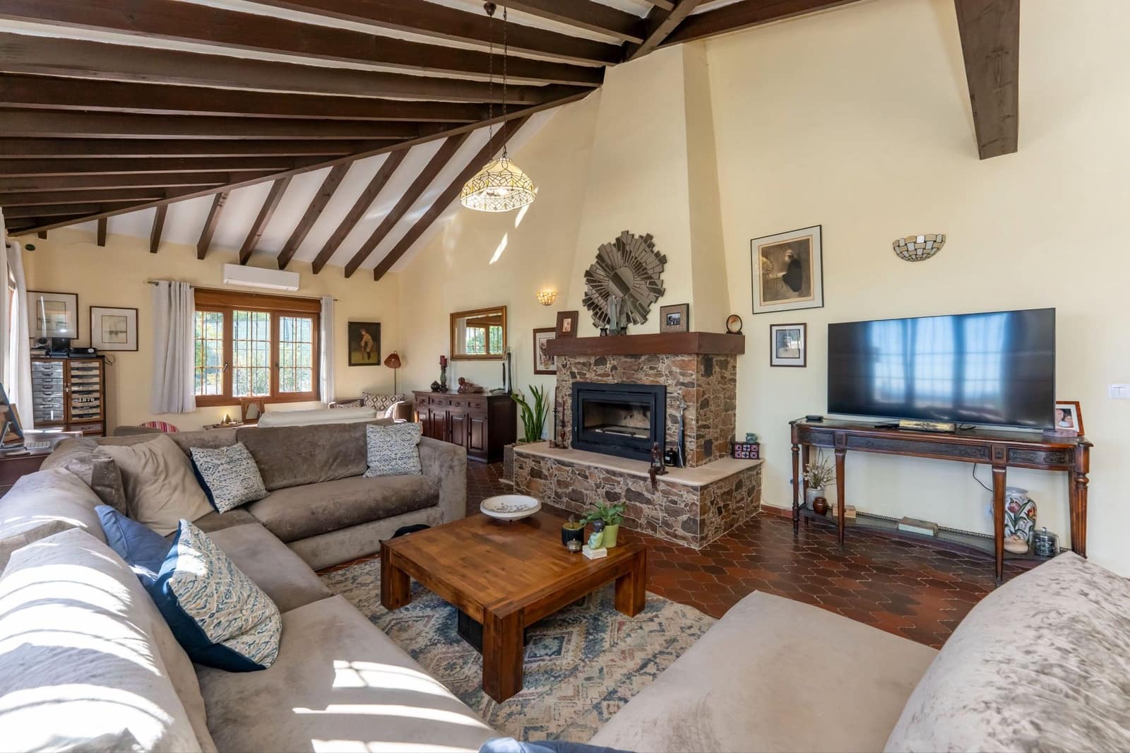 3 soveværelse Finca/Landehus til salg i Mijas med swimmingpool - € 1.100.000 (Ref: 9348874)