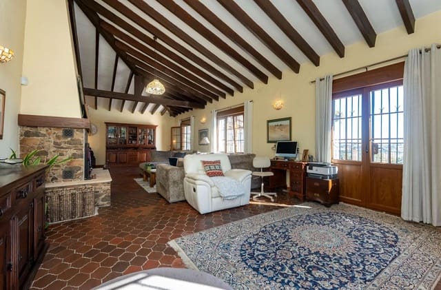 3 soveværelse Finca/Landehus til salg i Mijas Golf, Mijas med swimmingpool - € 1.100.000 (Ref: 9348874)