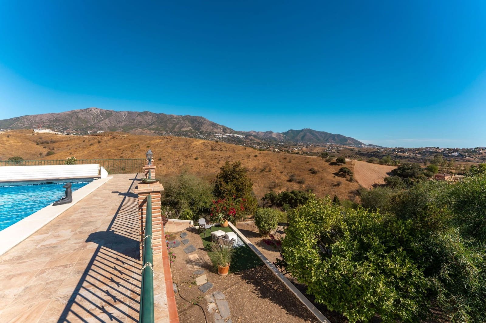 3 soveværelse Finca/Landehus til salg i Mijas med swimmingpool - € 1.100.000 (Ref: 9348874)