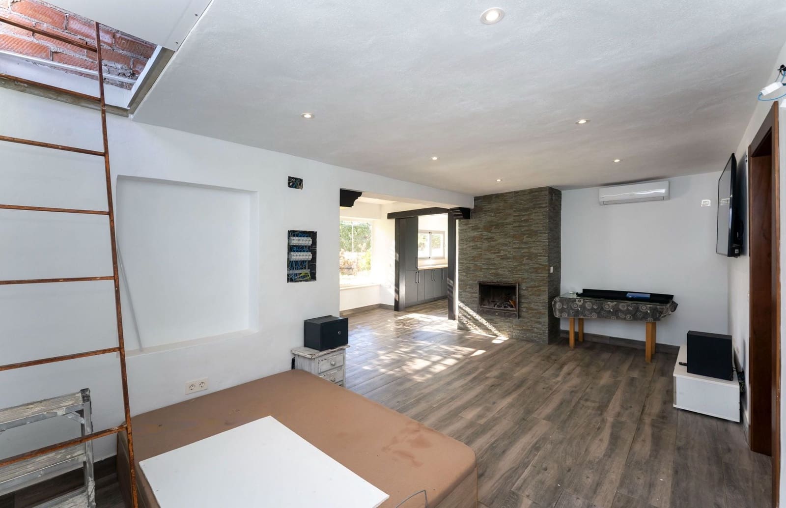 2 soverom Finca/Herregård til salgs i Coin med svømmebasseng - € 299 900 (Ref: 9417596)