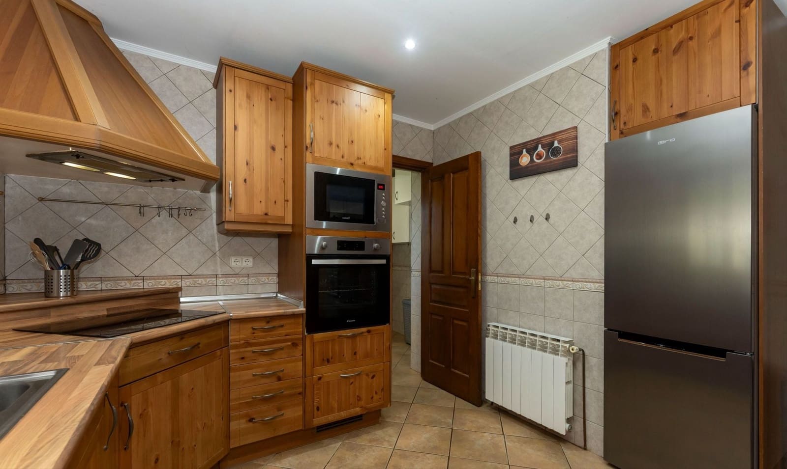 2 makuuhuone Maalaistalo myytävänä paikassa Monda mukana uima-altaan - 429 000 € (Ref: 9474549)