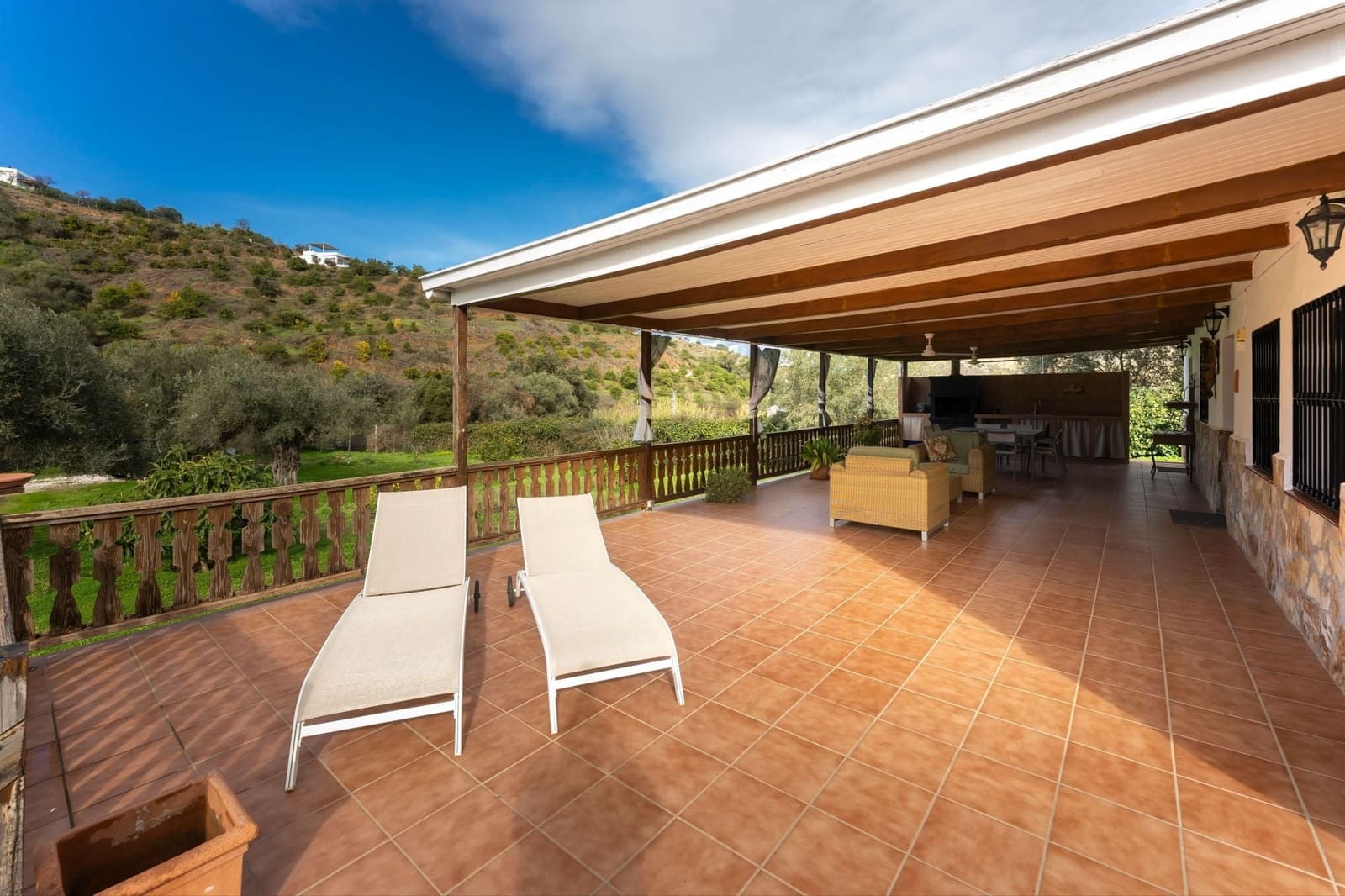 2 makuuhuone Maalaistalo myytävänä paikassa Monda mukana uima-altaan - 429 000 € (Ref: 9474549)