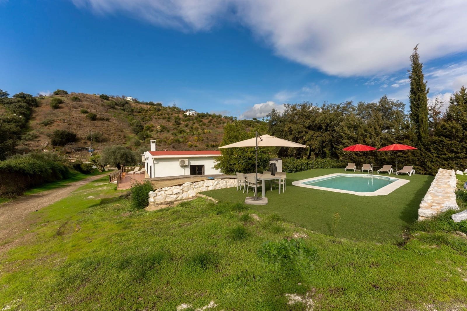 2 makuuhuone Maalaistalo myytävänä paikassa Monda mukana uima-altaan - 429 000 € (Ref: 9474549)