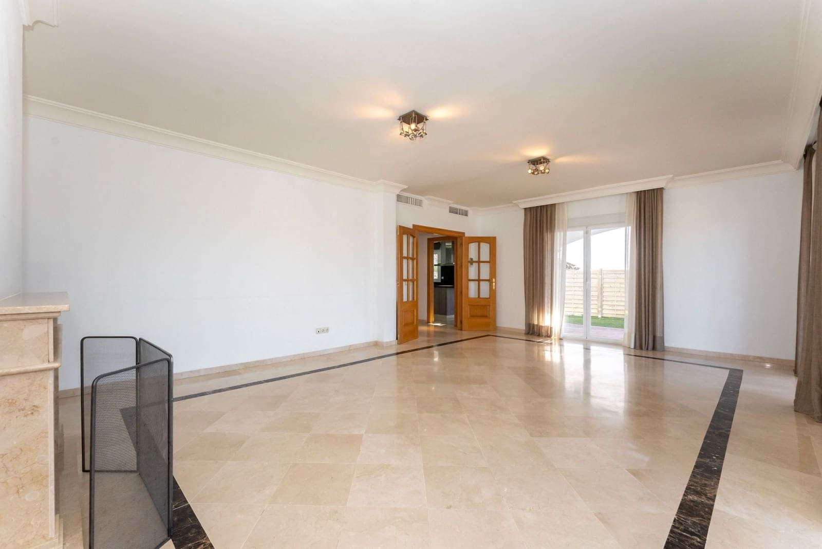 4 sovrum Villa till salu i Coin med pool - 595 000 € (Ref: 9496706)