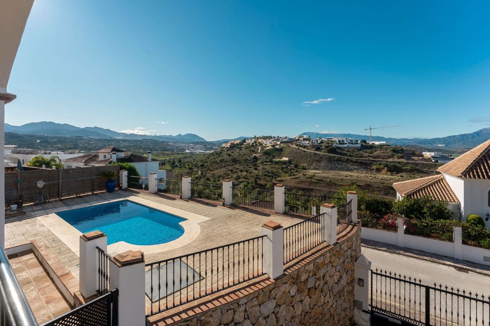 4 sovrum Villa till salu i Coin med pool - 595 000 € (Ref: 9496706)