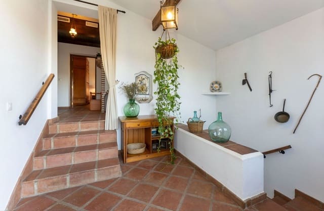 4 quarto Quinta/Casa Rural para venda em Alhaurín el Grande com piscina - 750 000 € (Ref: 9525297)