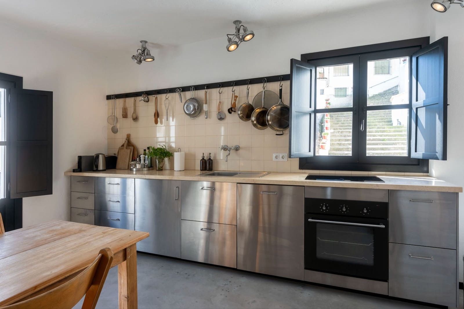 Casa de 2 habitaciones en Tolox en venta - 249.000 € (Ref: 9636253)