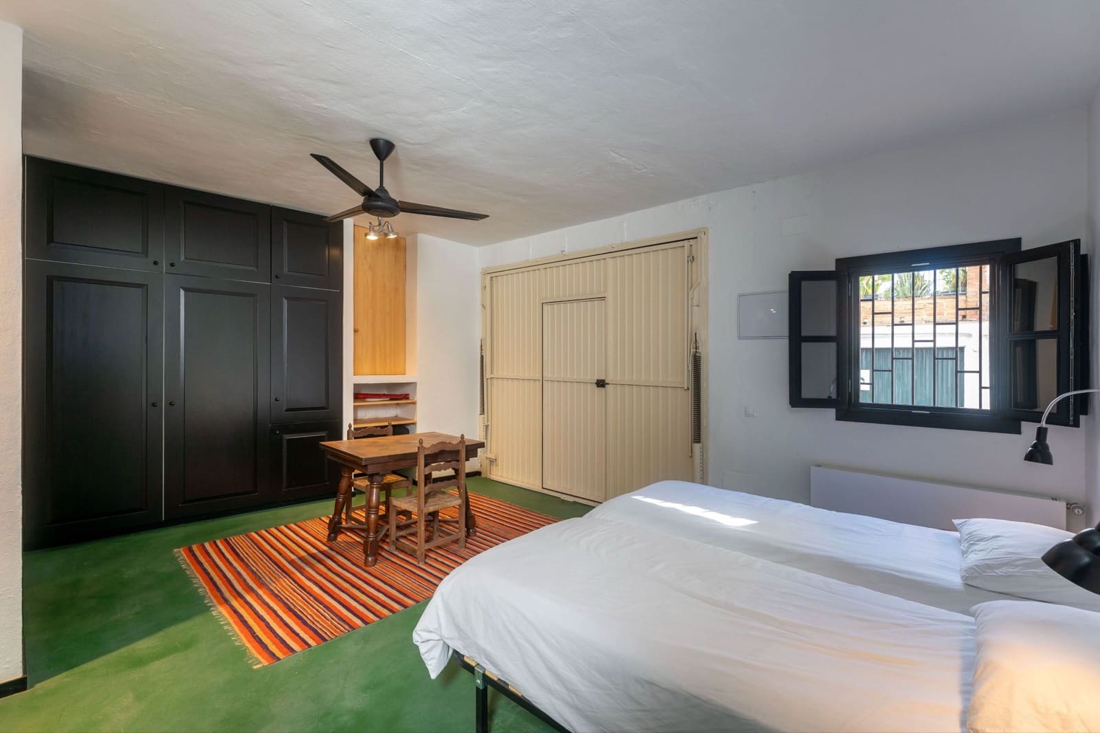 Casa de 2 habitaciones en Tolox en venta - 249.000 € (Ref: 9636253)