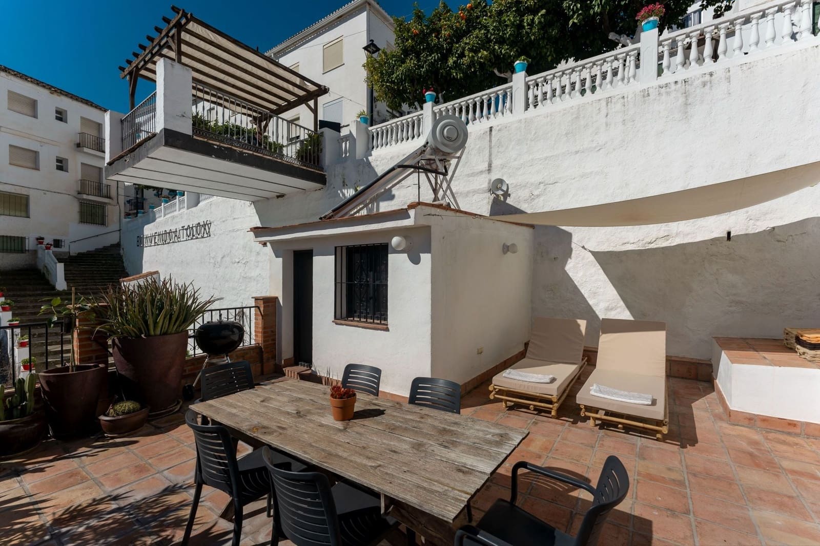 Casa de 2 habitaciones en Tolox en venta - 249.000 € (Ref: 9636253)