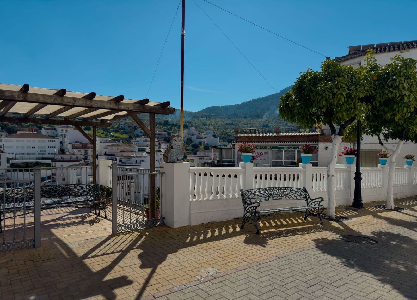 Casa de 2 habitaciones en Tolox en venta - 249.000 € (Ref: 9636253)