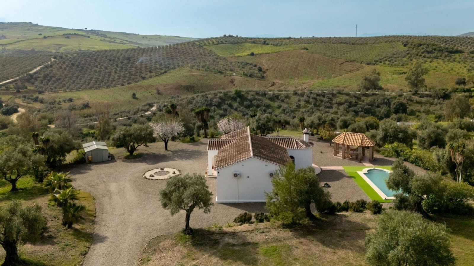 3 bedroom Finca/Country House for sale in Casarabonela with pool - € 395,000 (Ref: 9646786)