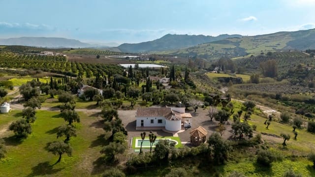 3 soverom Finca/Herregård til salgs i Casarabonela med svømmebasseng - € 375 000 (Ref: 9646786)