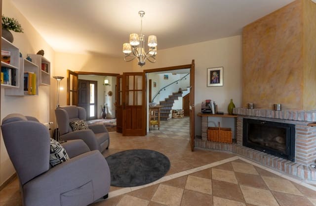 4 chambre Finca/Maison de Campagne à vendre à Casarabonela avec piscine - 595 000 € (Ref: 9713880)