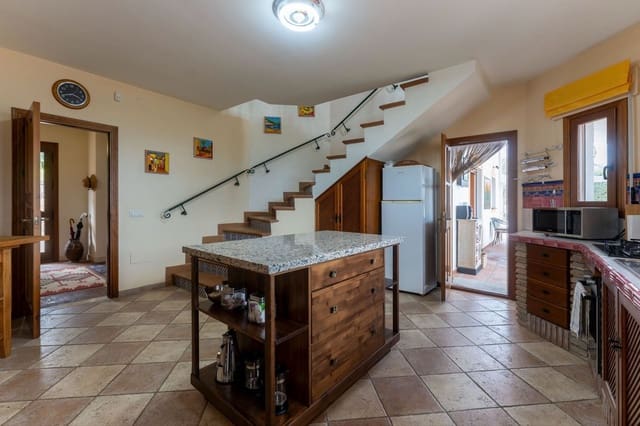 4 chambre Finca/Maison de Campagne à vendre à Casarabonela avec piscine - 595 000 € (Ref: 9713880)