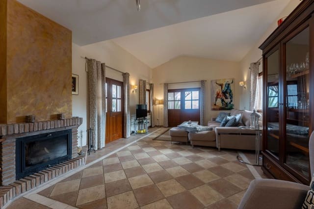 4 chambre Finca/Maison de Campagne à vendre à Casarabonela avec piscine - 595 000 € (Ref: 9713880)