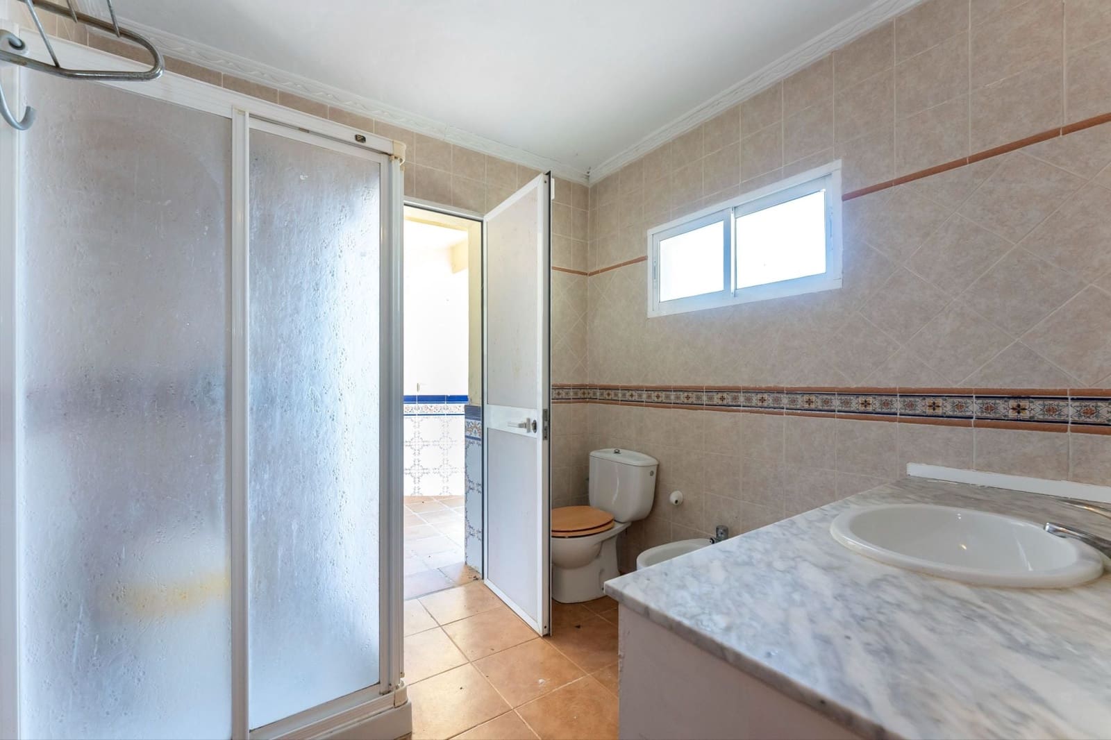 2 soveværelse Finca/Landehus til salg i Ojen med swimmingpool - € 495.000 (Ref: 9747514)