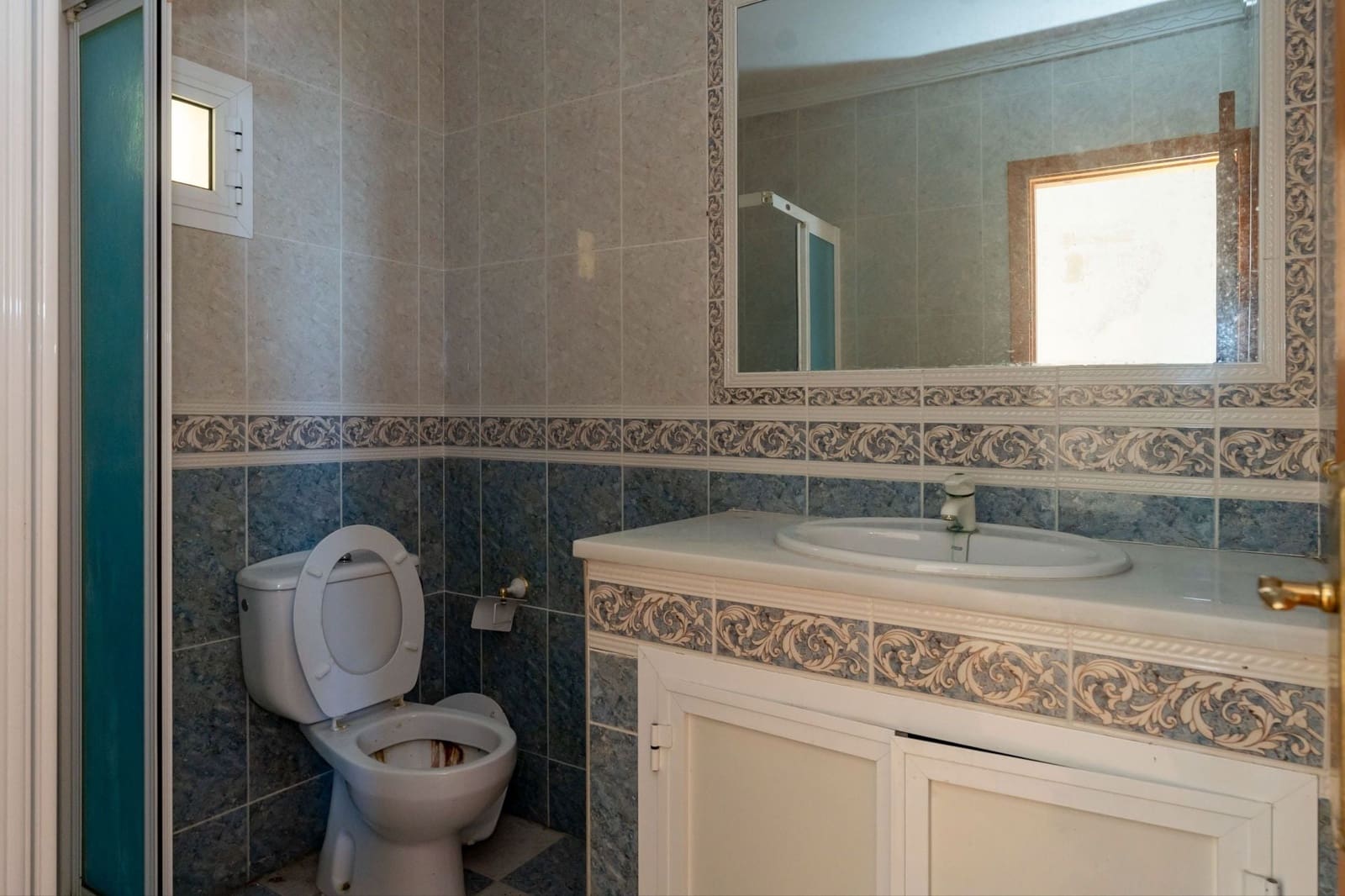 2 soveværelse Finca/Landehus til salg i Ojen med swimmingpool - € 495.000 (Ref: 9747514)