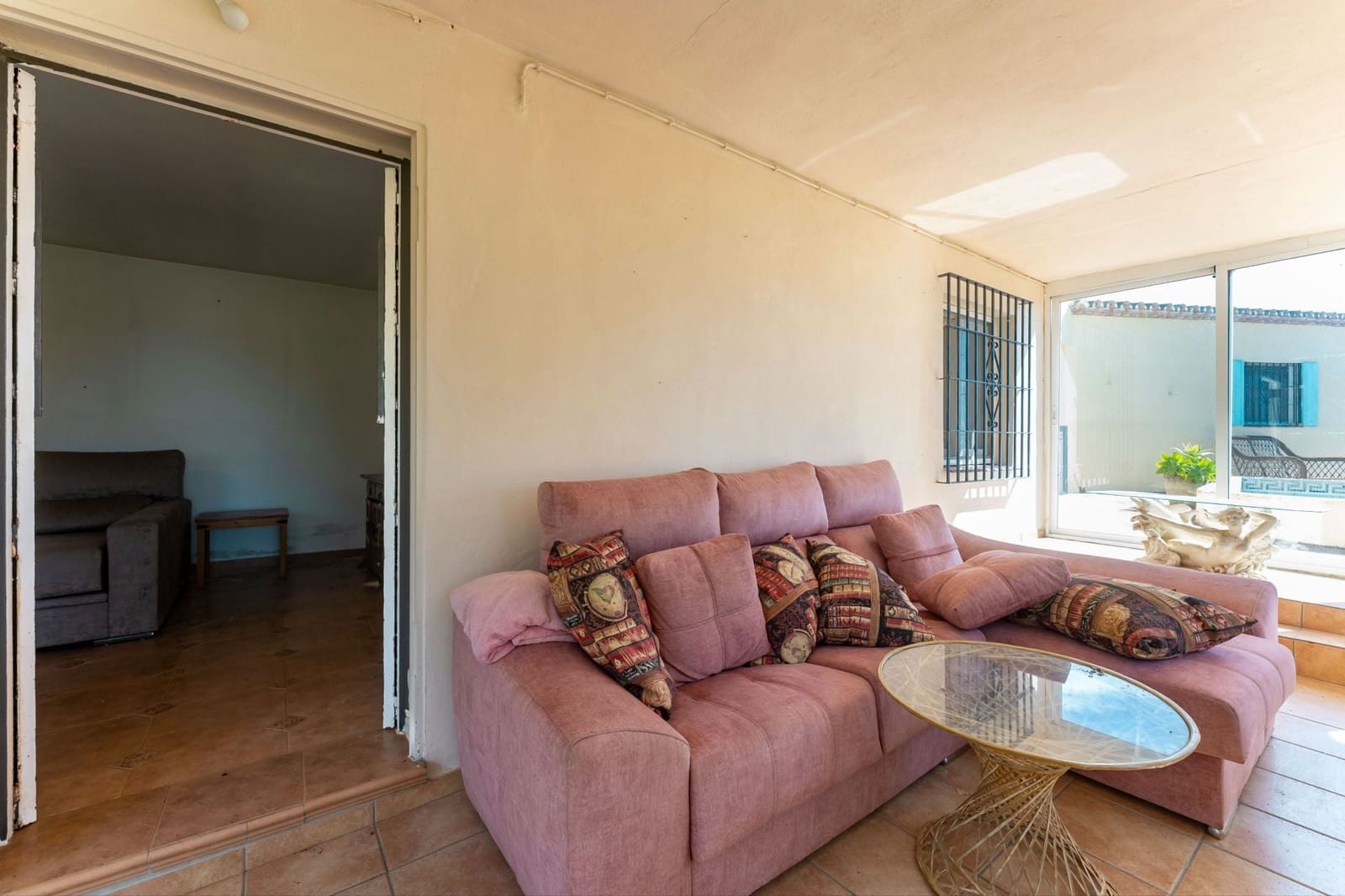 2 soveværelse Finca/Landehus til salg i Ojen med swimmingpool - € 495.000 (Ref: 9747514)