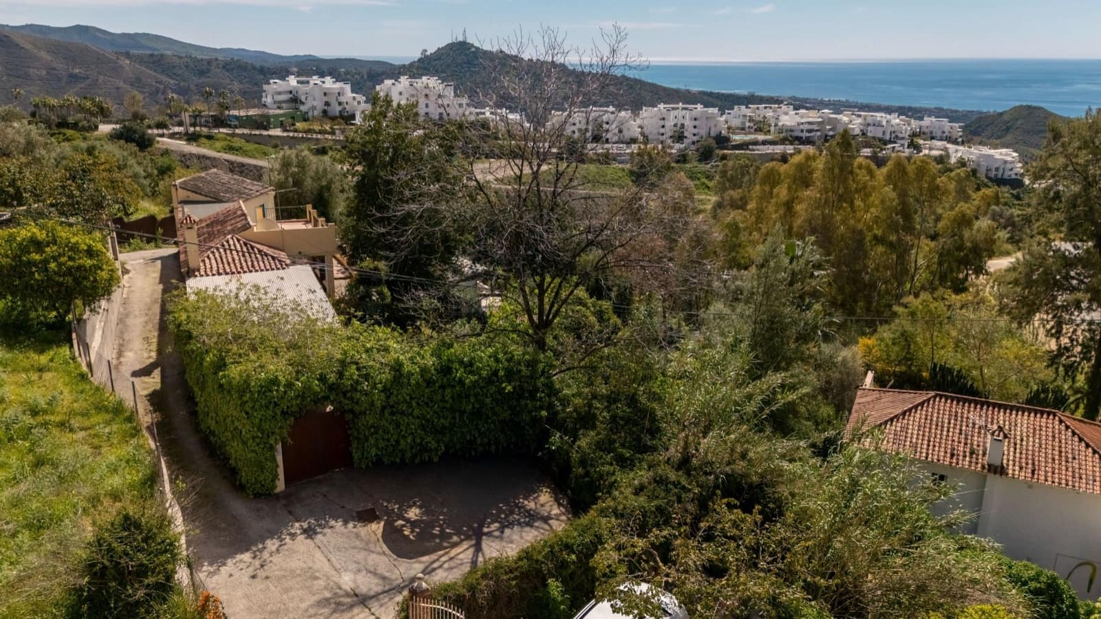 2 soveværelse Finca/Landehus til salg i Ojen med swimmingpool - € 495.000 (Ref: 9747514)