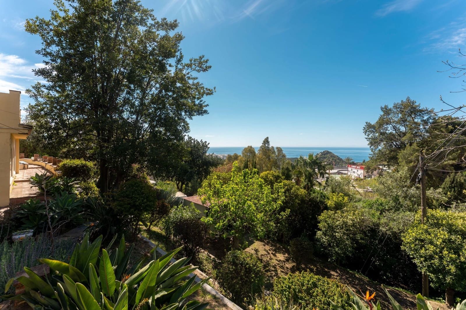 2 soveværelse Finca/Landehus til salg i Ojen med swimmingpool - € 495.000 (Ref: 9747514)