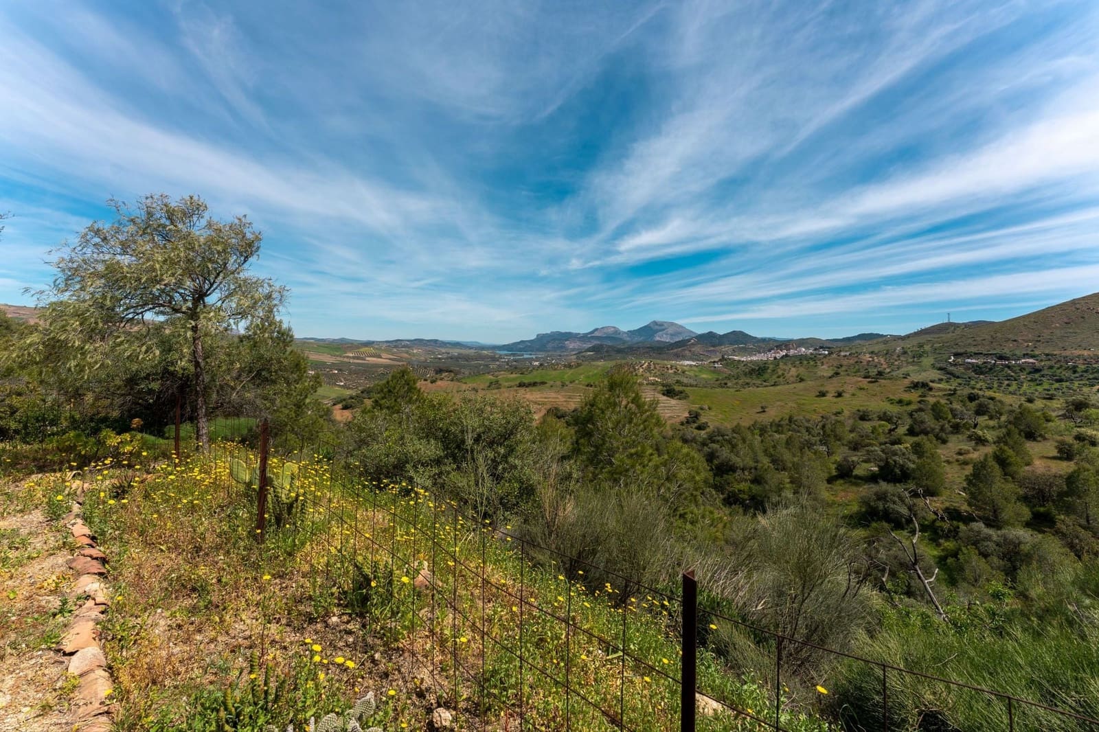 2 soveværelse Finca/Landehus til salg i Ardales med swimmingpool - € 299.000 (Ref: 9749359)