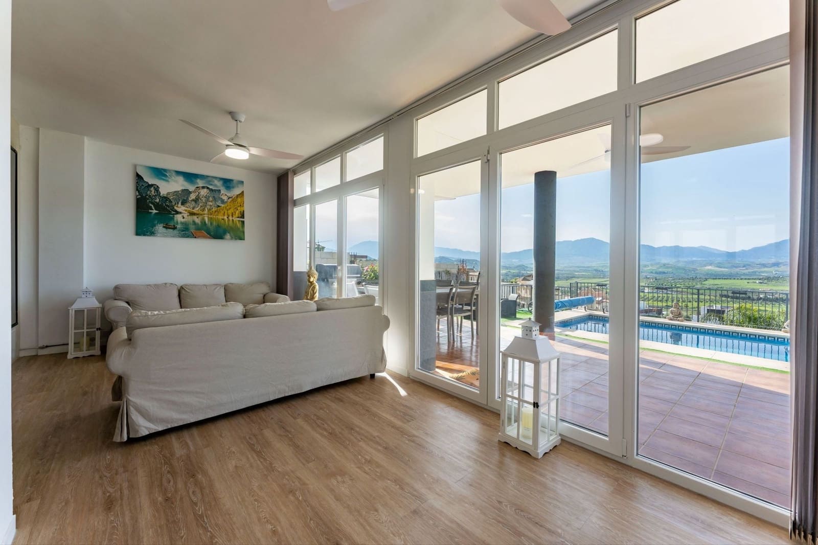 5 bedroom Villa for sale in Coin with pool - € 569,000 (Ref: 9758330)