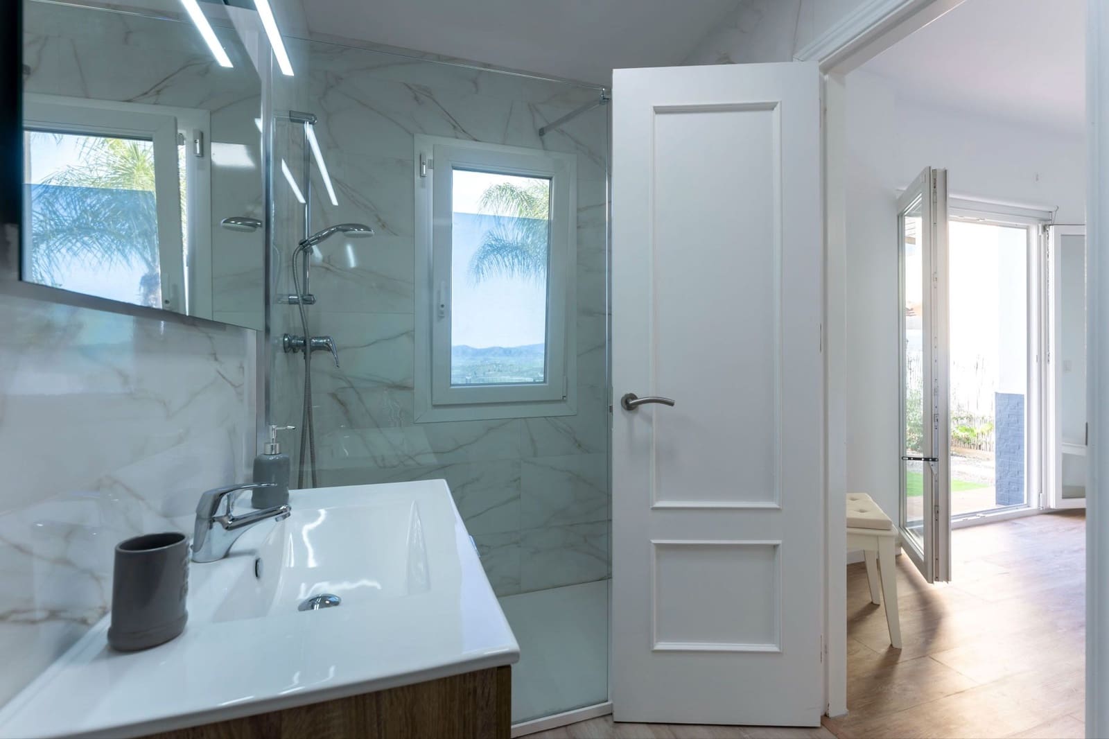 5 bedroom Villa for sale in Coin with pool - € 569,000 (Ref: 9758330)