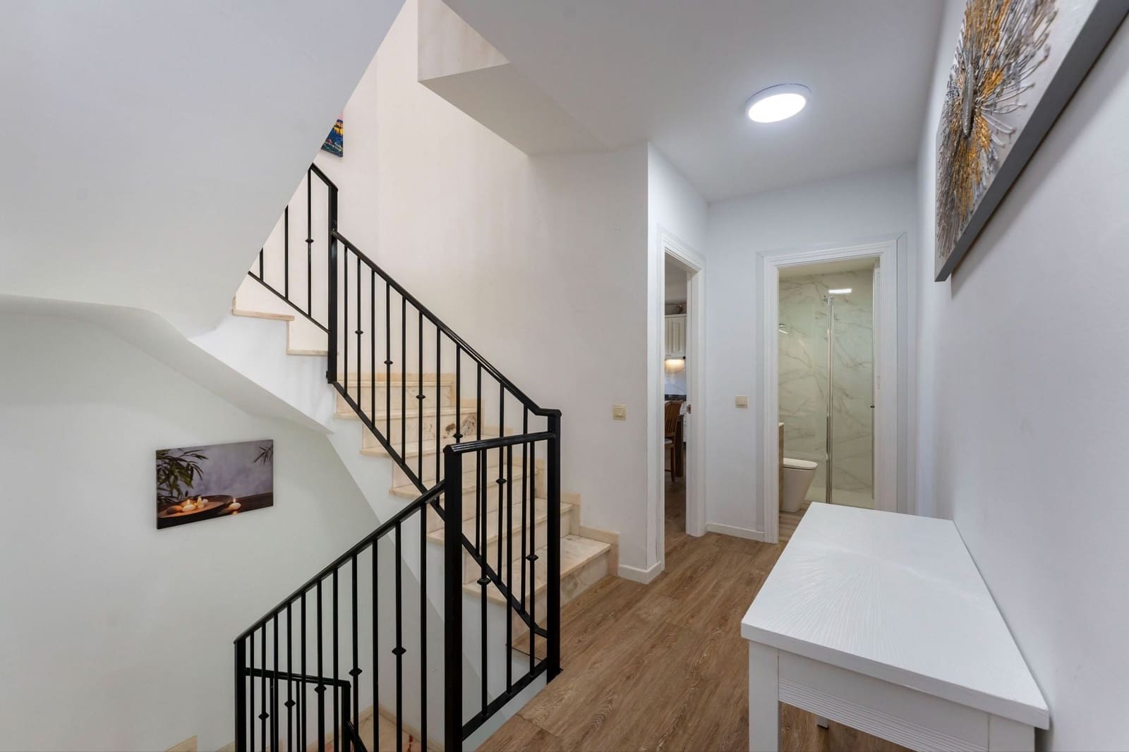 5 bedroom Villa for sale in Coin with pool - € 569,000 (Ref: 9758330)