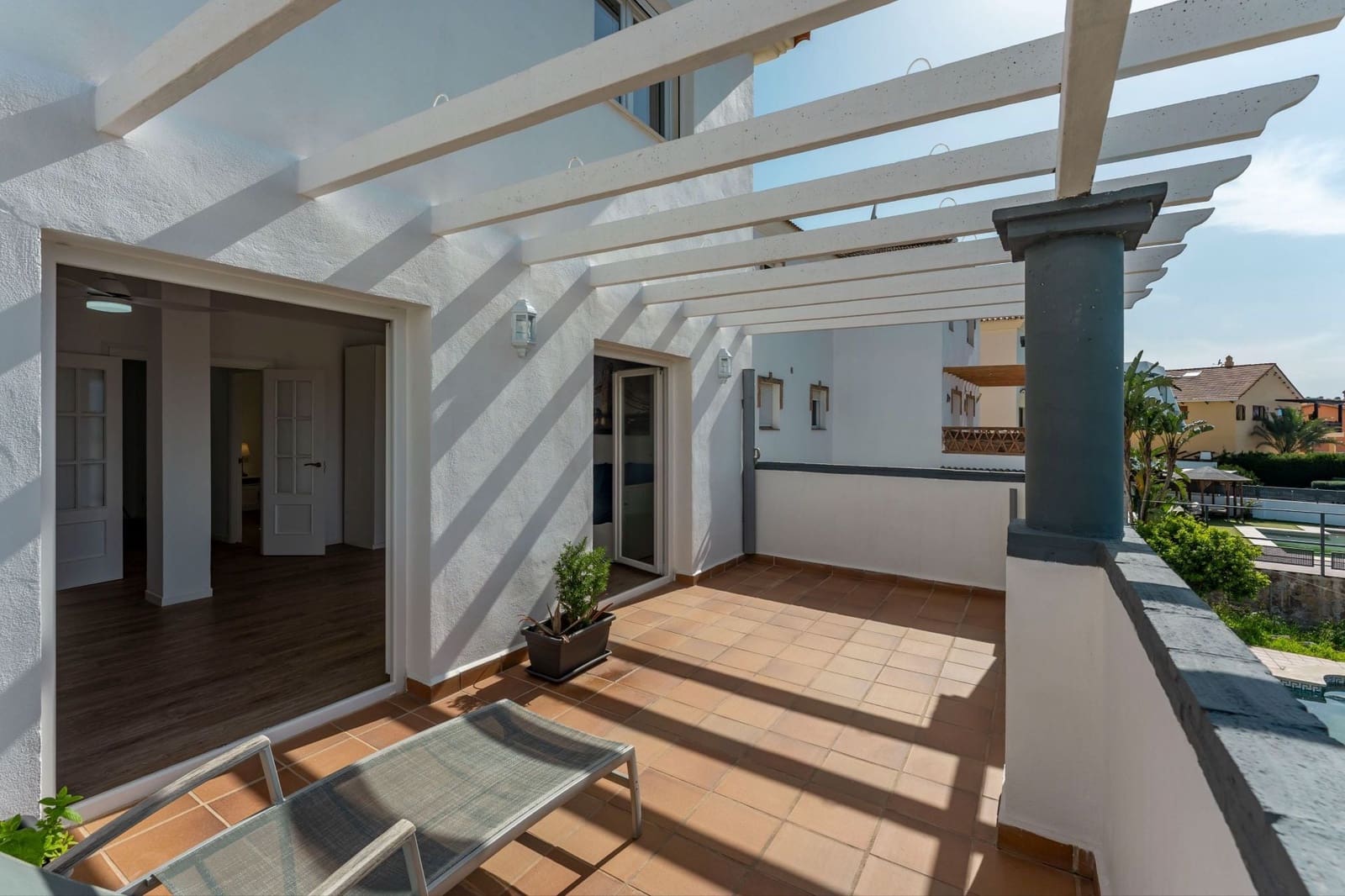 5 bedroom Villa for sale in Coin with pool - € 569,000 (Ref: 9758330)