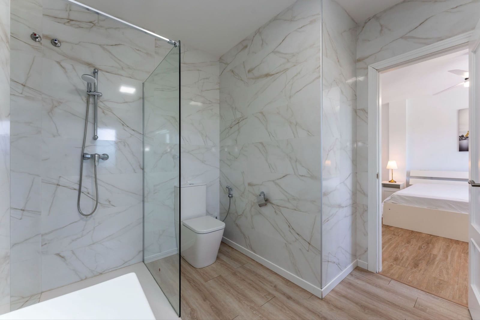 5 bedroom Villa for sale in Coin with pool - € 569,000 (Ref: 9758330)