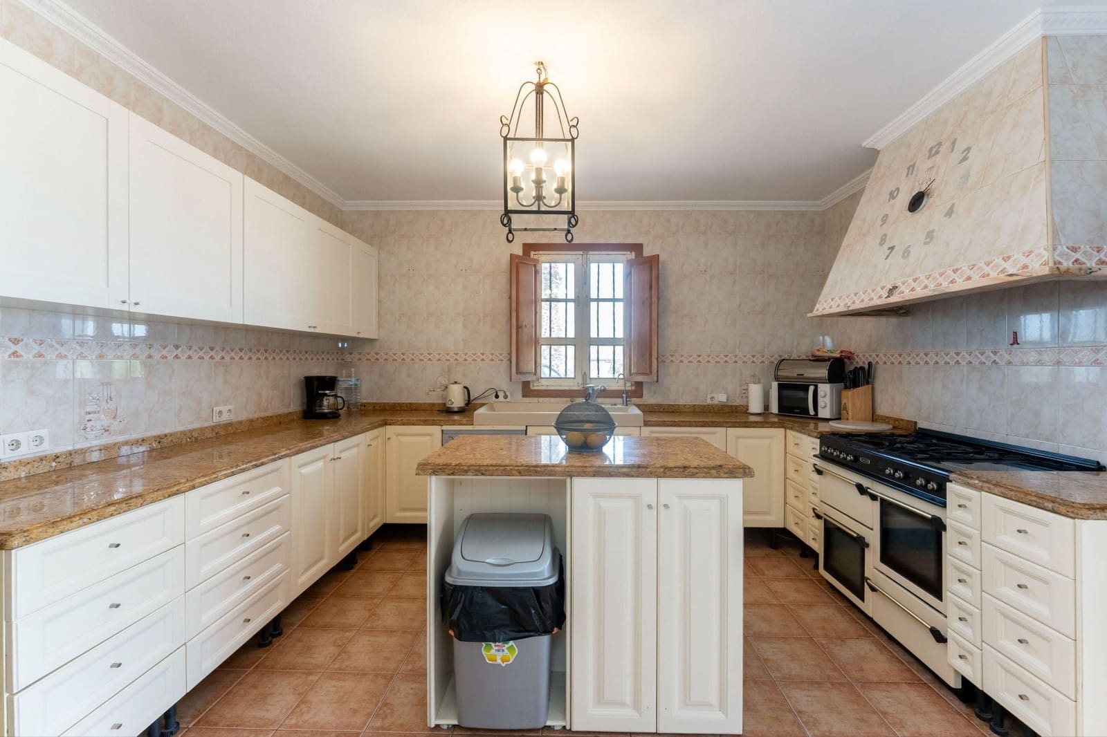 4 bedroom Finca/Country House for sale in Coin with pool - € 395,000 (Ref: 9769096)