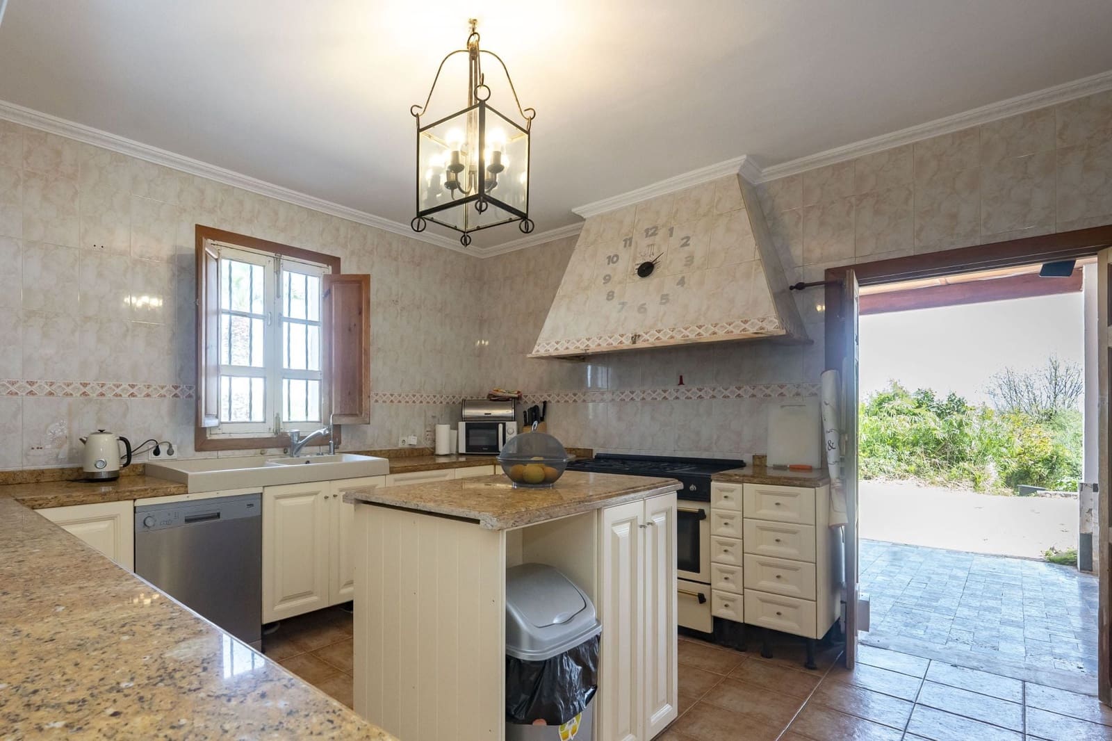 4 bedroom Finca/Country House for sale in Coin with pool - € 395,000 (Ref: 9769096)